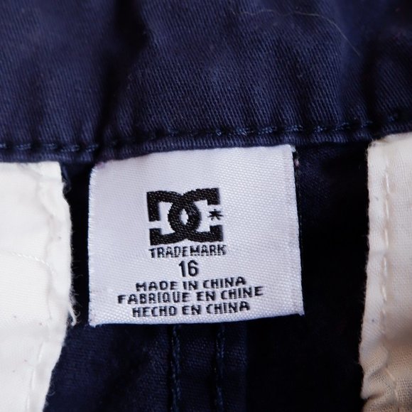 DC men’s chino shorts in navy blue straight fit - Picture 7 of 8